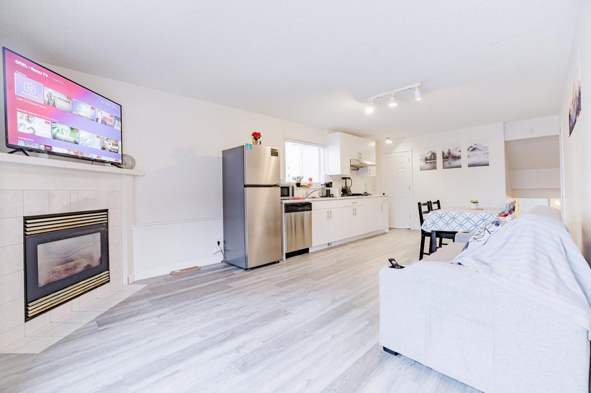 Appartement Walkout Basement Suite, 2 Bdr 4bd, Bright And Spacious